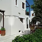 Ostria 2*
