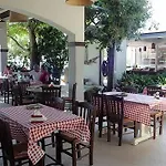 Ostria 2*
