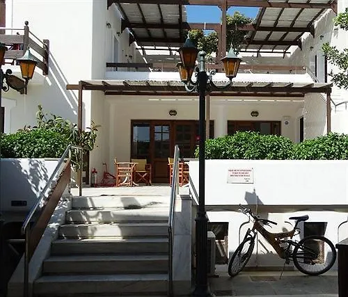 Hotell Ostria Agios Prokopios (Naxos)